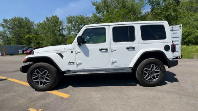 2025 Jeep Wrangler — detail view