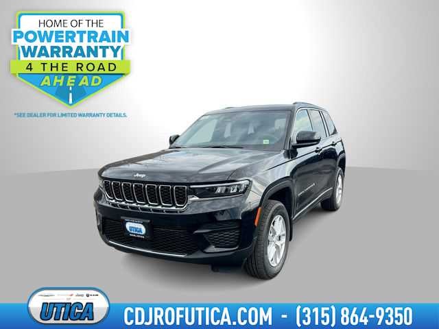 2026 Jeep Grand Cherokee GRAND CHEROKEE LAREDO 4X4 in Diamond Black Crystal Pearl-Coat Exterior Paint — front three-quarter view