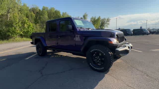2026 Jeep Gladiator — side profile view