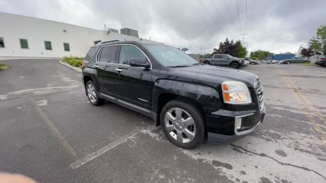 2016 GMC Terrain — side profile view